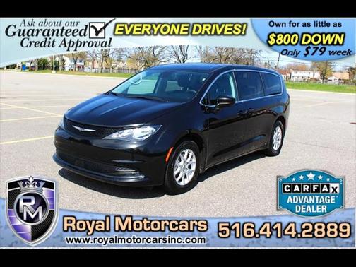 2023 Chrysler Voyager LX