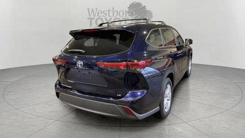 Blueprint 2023 Toyota Highlander LE