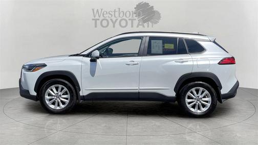 2022 Toyota Corolla Cross LE