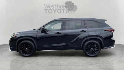 Midnight Black Metallic 2025 Toyota Highlander XSE