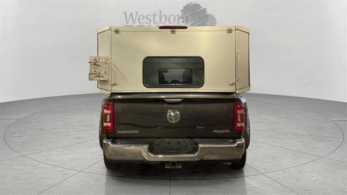 2021 RAM 3500 Laramie Crew Cab 4x4 8' Box