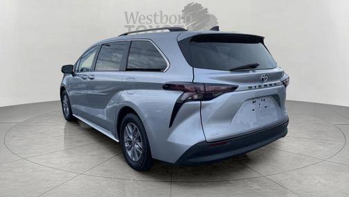 Celestial Silver Metallic 2023 Toyota Sienna XLE