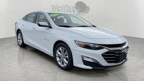 Summit White 2023 Chevrolet Malibu FWD 1LT