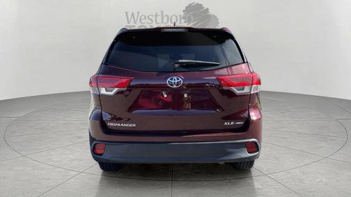 Ooh La La Rouge Mica 2018 Toyota Highlander XLE