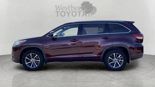 Ooh La La Rouge Mica 2018 Toyota Highlander XLE