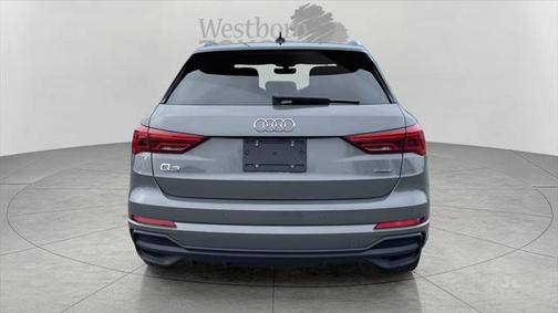 2024 Audi Q3 Premium 45 TFSI S line quattro Tiptronic