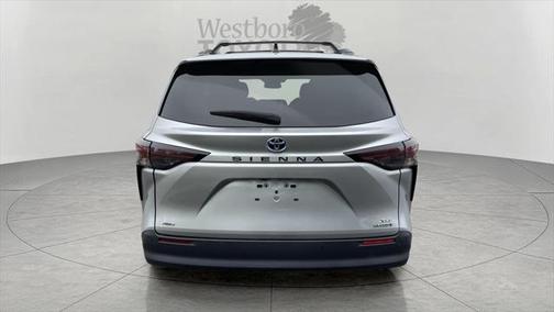2023 Toyota Sienna XLE 7 Passenger