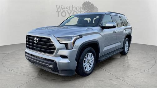 2025 Toyota Sequoia SR5