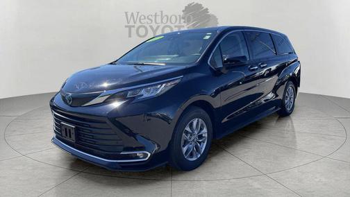 Midnight Black Metallic 2023 Toyota Sienna XLE