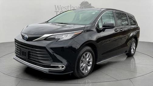 Midnight Black Metallic 2023 Toyota Sienna XLE