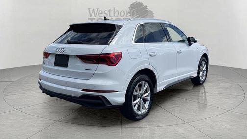 2025 Audi Q3 Premium 45 TFSI S line quattro Tiptronic