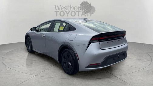 2025 Toyota Prius LE