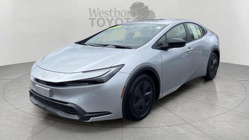 2025 Toyota Prius LE