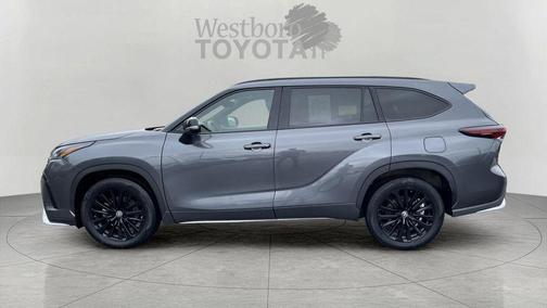 Magnetic Gray Metallic 2025 Toyota Highlander XSE