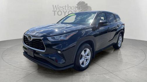 Midnight Black Metallic 2020 Toyota Highlander LE