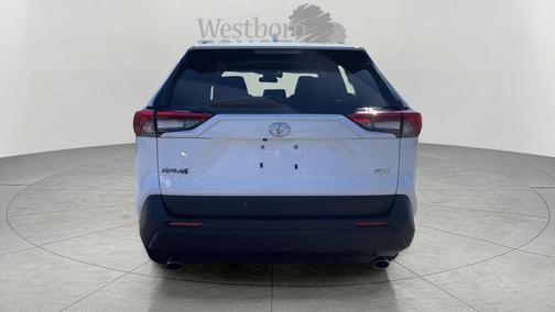 Ice 2025 Toyota RAV4 XLE