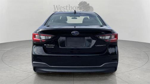 2022 Subaru Legacy Base