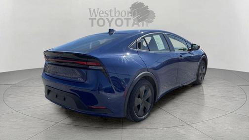 2025 Toyota Prius LE