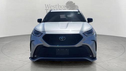 Celestial Silver Metallic 2025 Toyota Highlander XSE