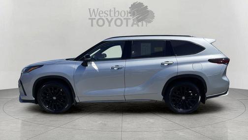 Celestial Silver Metallic 2025 Toyota Highlander XSE