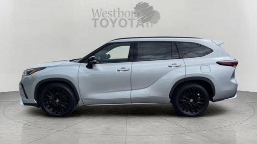 Celestial Silver Metallic 2025 Toyota Highlander XSE