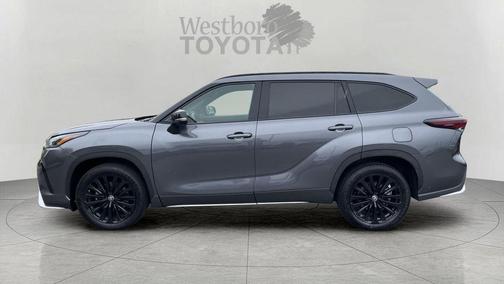 Magnetic Gray Metallic 2024 Toyota Highlander XSE