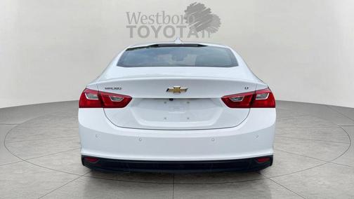 Summit White 2024 Chevrolet Malibu FWD 1LT