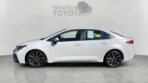 Blizzard Pearl 2020 Toyota Corolla SE