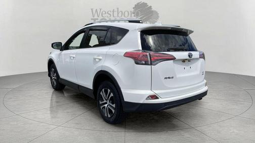 Super White 2016 Toyota RAV4 LE