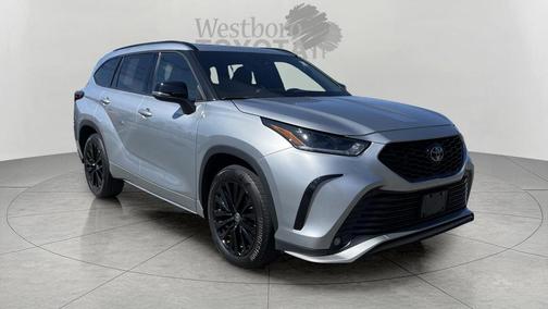 Celestial Silver Metallic 2025 Toyota Highlander XSE
