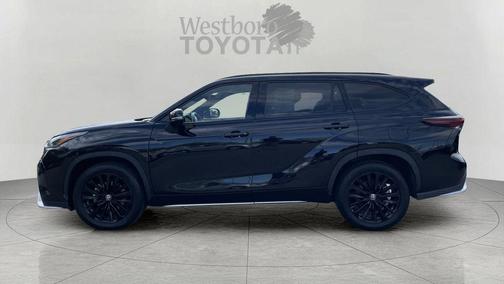Midnight Black Metallic 2025 Toyota Highlander XSE