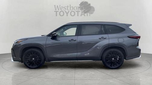 Magnetic Gray Metallic 2025 Toyota Highlander XSE