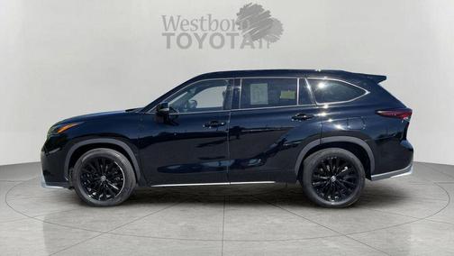 Midnight Black Metallic 2025 Toyota Highlander XSE