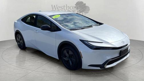 2024 Toyota Prius Prime SE