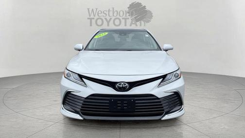 Pearl 2023 Toyota Camry XLE