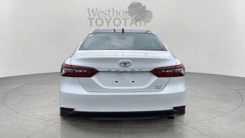 Pearl 2023 Toyota Camry XLE