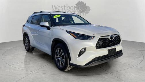 2025 Toyota Highlander XLE