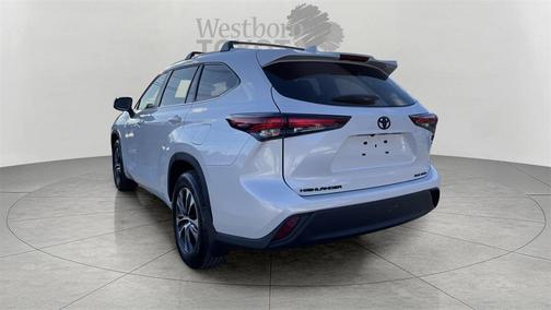 2025 Toyota Highlander XLE