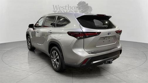 2024 Toyota Highlander Hybrid XLE