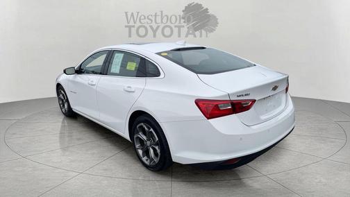 Summit White 2024 Chevrolet Malibu FWD 1LT