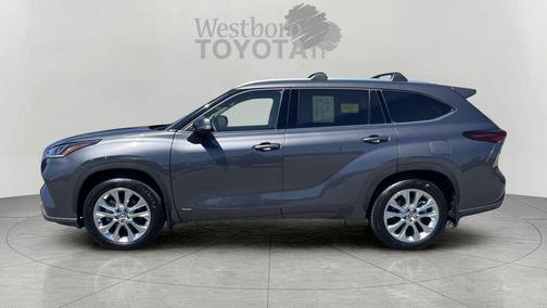 Magnetic Gray 2025 Toyota Highlander Hybrid Limited