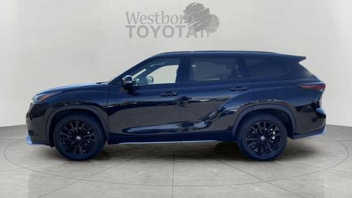 Midnight Black Metallic 2024 Toyota Highlander XSE