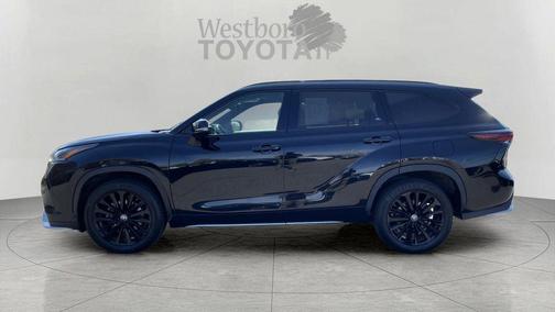 Midnight Black Metallic 2024 Toyota Highlander XSE