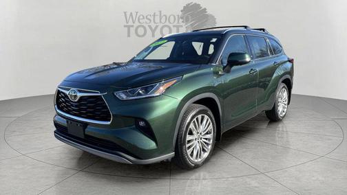 Cypress 2023 Toyota Highlander Platinum