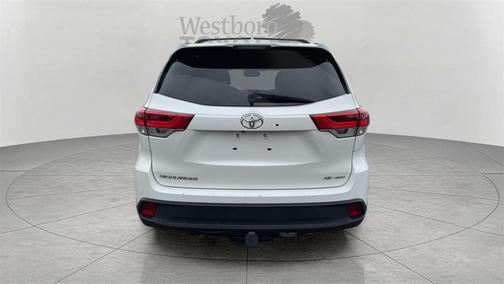 2018 Toyota Highlander SE