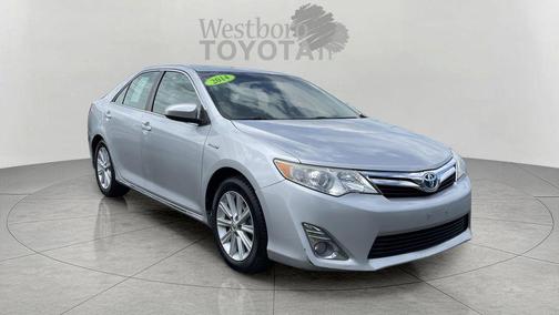 Classic Silver Metallic 2014 Toyota Camry Hybrid XLE