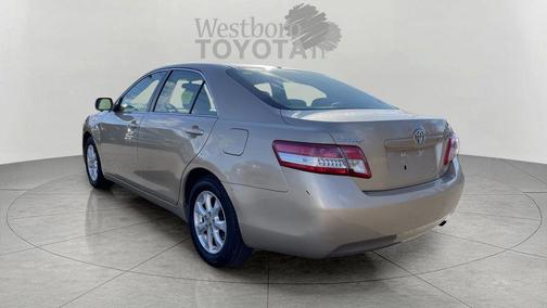 Sandy Beach Metallic 2011 Toyota Camry LE