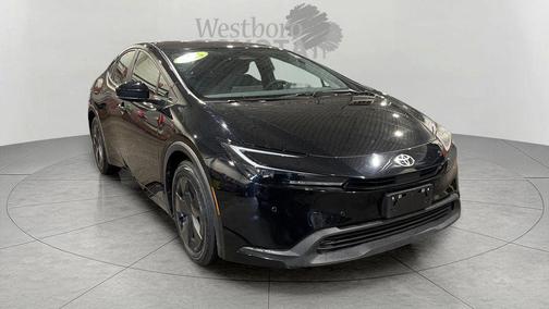 2025 Toyota Prius LE