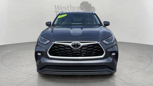 Magnetic Gray 2023 Toyota Highlander XLE