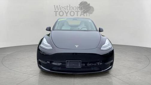 2022 Tesla Model Y Long Range Dual Motor All-Wheel Drive